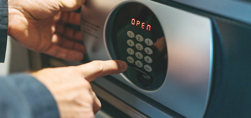 Cash Safe Openers in Orlando, Florida