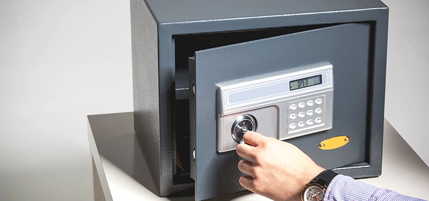 Jewelry Safe Unlocking Service in Orlando, Florida
