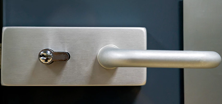 Change Patio Door Locks in Orlando, Florida