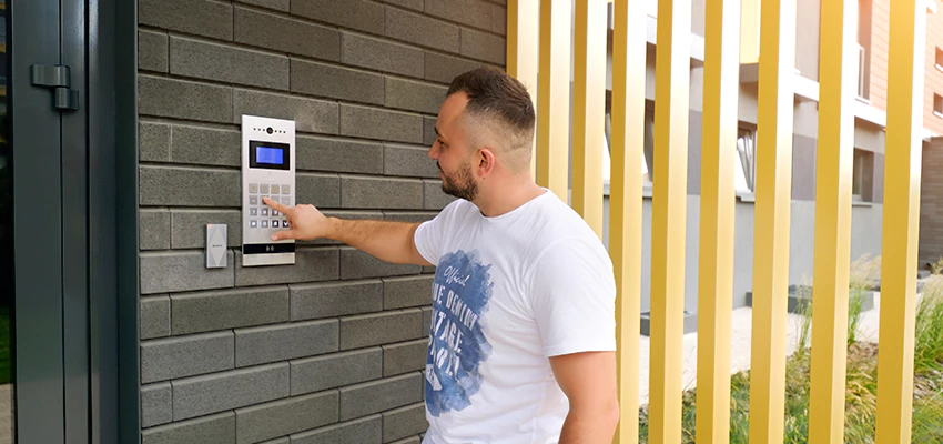 Locksmith Company For Smart Lock System Installation in Orlando, Florida